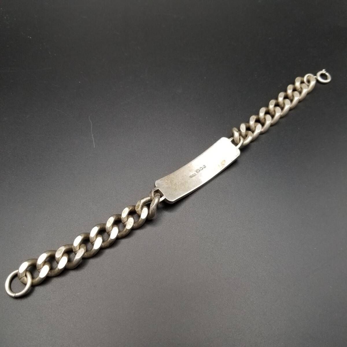  1979年 英国 ヴィンテージ IDタグ 長方形プレート 925 シルバー ブレスレット 銀 LONDON ホールマーク UK メンズ 大ぶり 重厚感 Y 22 Q ブレスレット アクセサリー