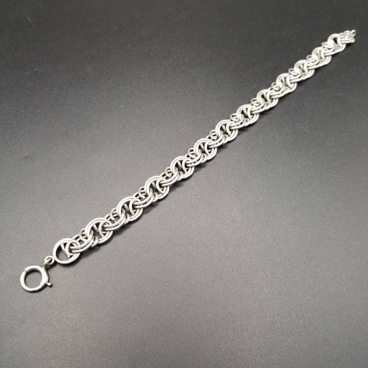 スタイリッシュ 存在感