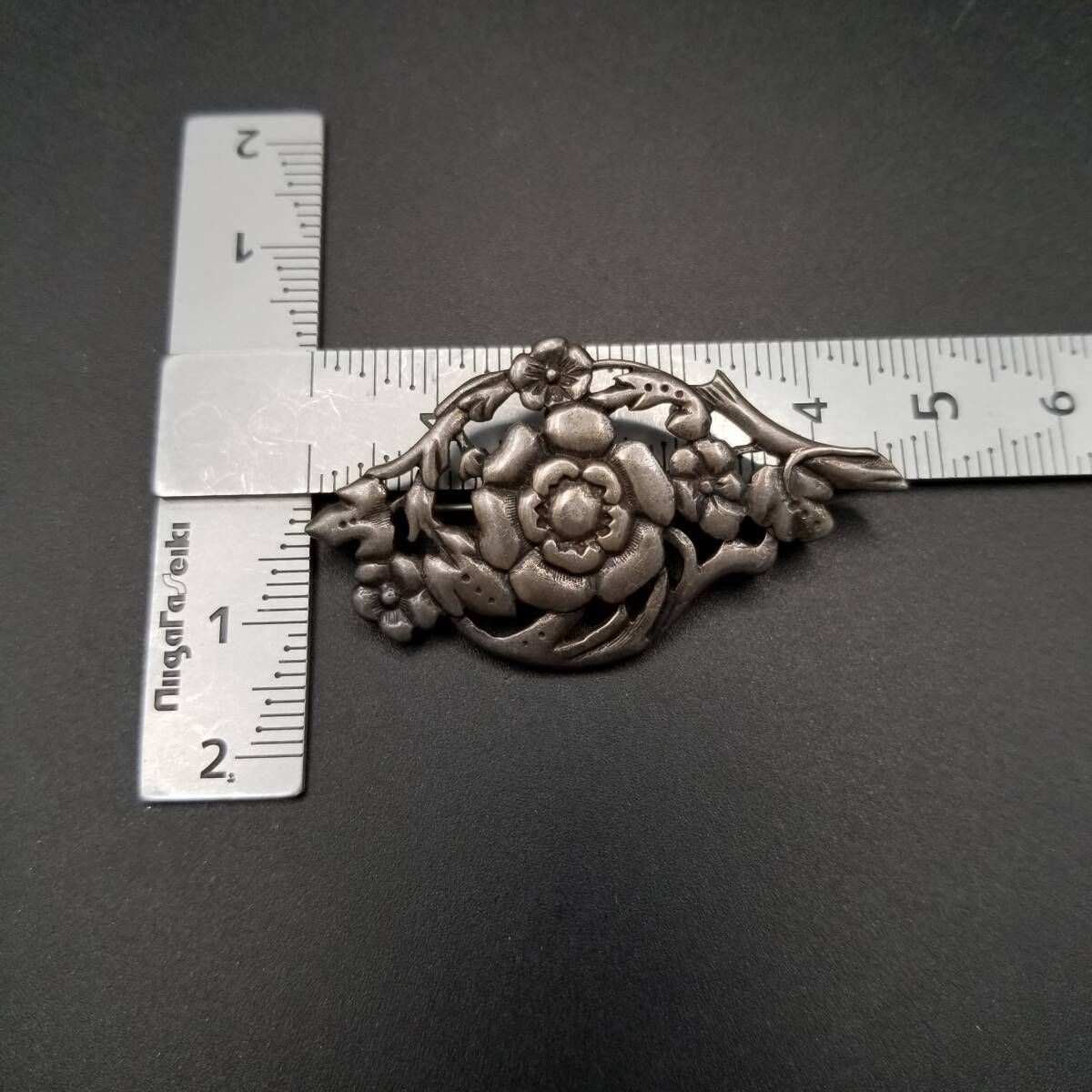 1993年 英国 ヴィンテージ お花の絵 925 シルバー フラワー ブローチ