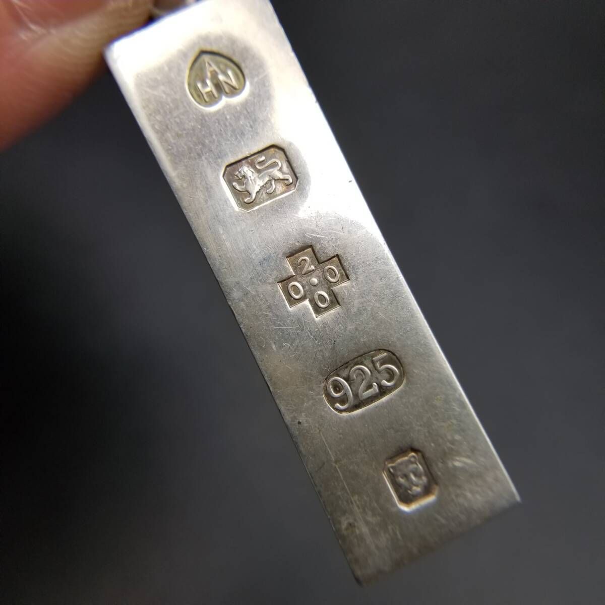 2000年 英国 ヴィンテージ ミレニアム 長方形バー 925 シルバー