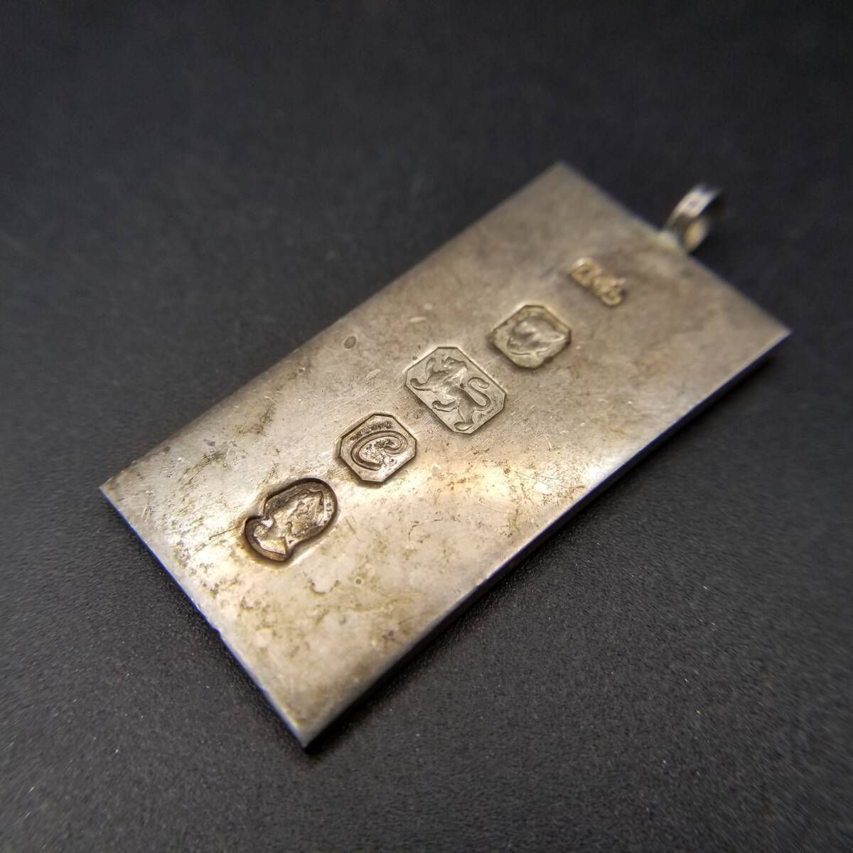 1977年 英国 ヴィンテージ エリザベス2世女王 即位25周年 チャーム 925