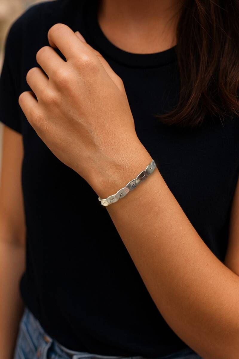 瀧下悦弘(二代瀧下幸悦) 唐津ぐい呑 彫唐津 唐津焼