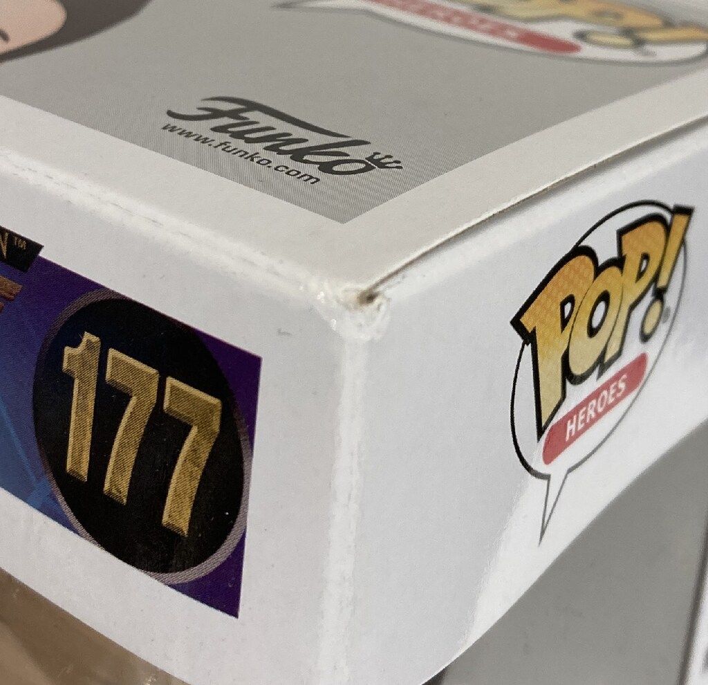 FUNKO POP! / HEROES WONDER WOMAN(LIMITED EXCLUSIVE) 177 - メルカリ