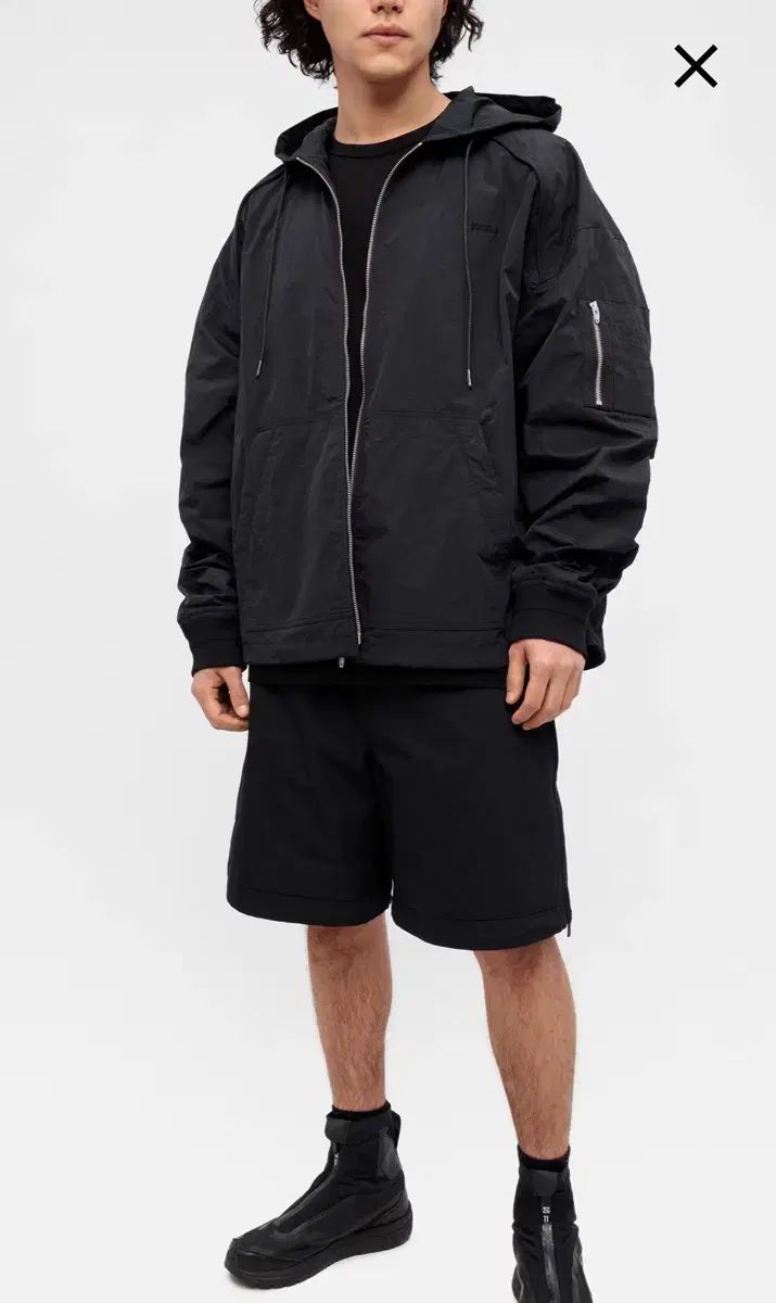 Juun.J ジュンジェイ ブラック フード ウィンドブレーカー ジャケット 24 FW 100-