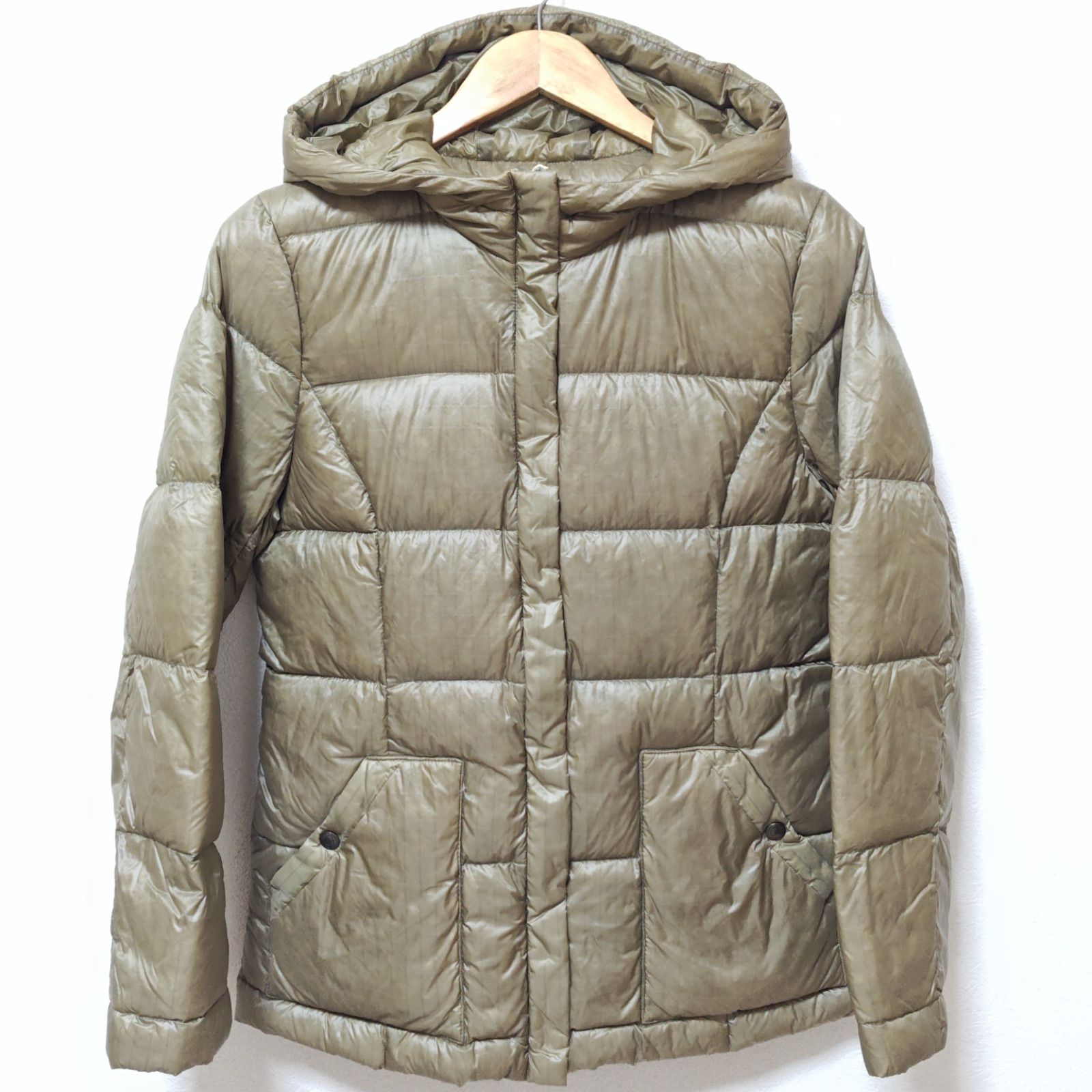 軽くて暖かい！ダブルジップで様々な着こなし◎【Eddie Bauer 