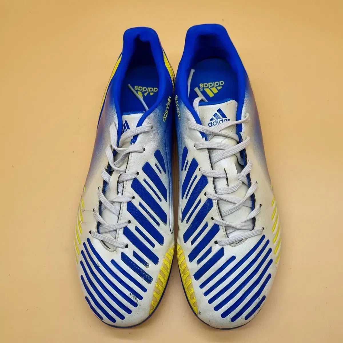アディダス プレデター アブソリオン サッカーシューズ 265 - メルカリ