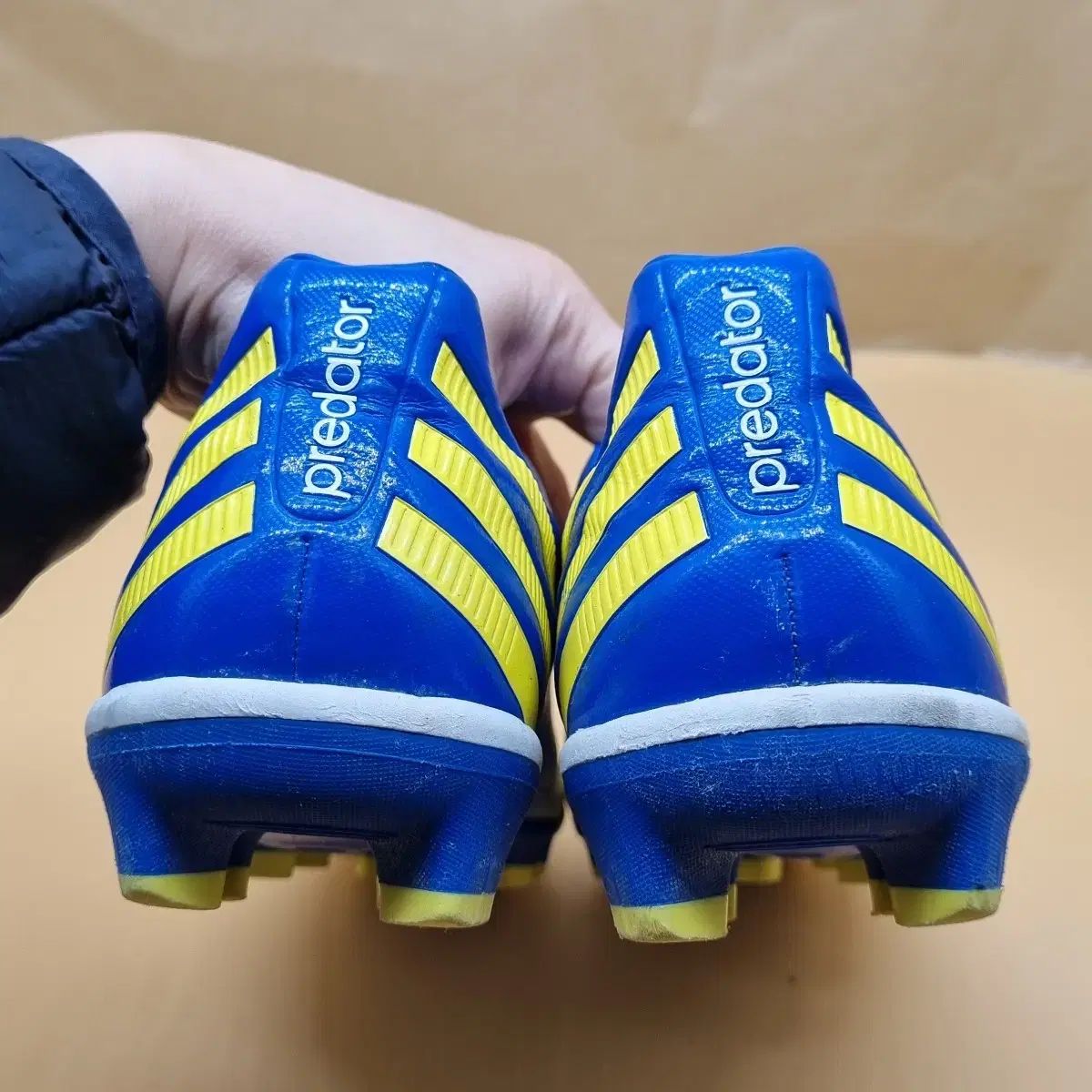 アディダス プレデター アブソリオン サッカーシューズ 265 - メルカリ