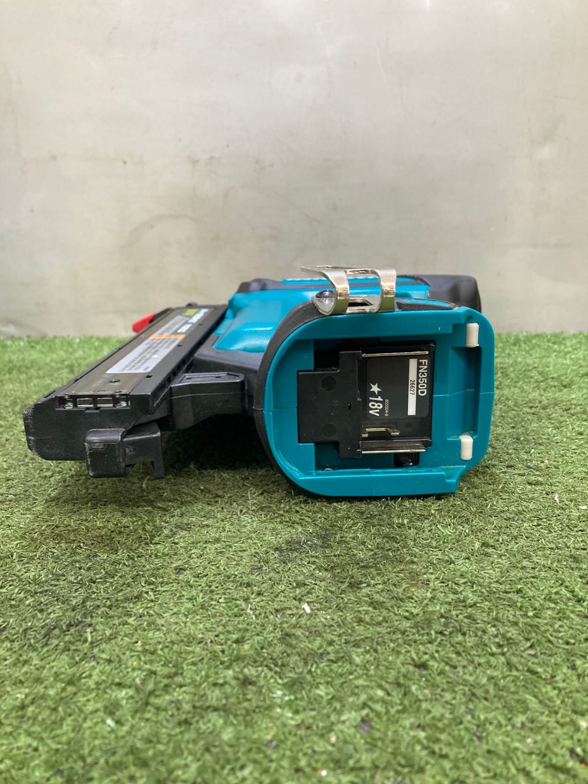 v充電式面木釘打 本体のみ