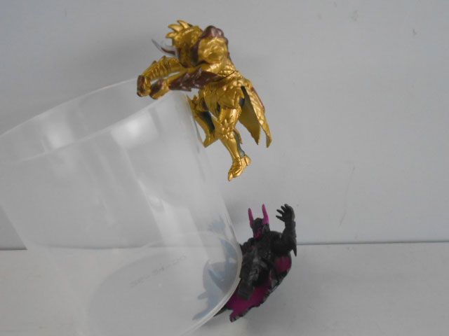 ♯Kkv28Mz モンスターハンター 出狩猟 ふらっとハンターズ! 全4種