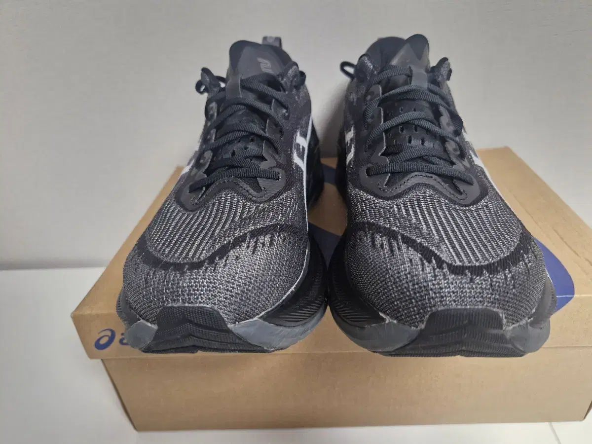 アシックス 2 275 ほぼ