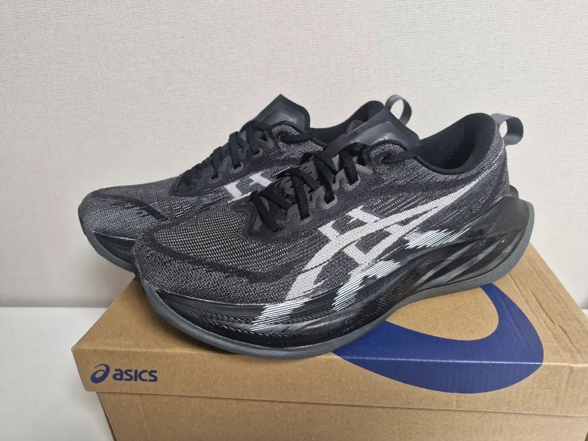 アシックス 2 275 ほぼ