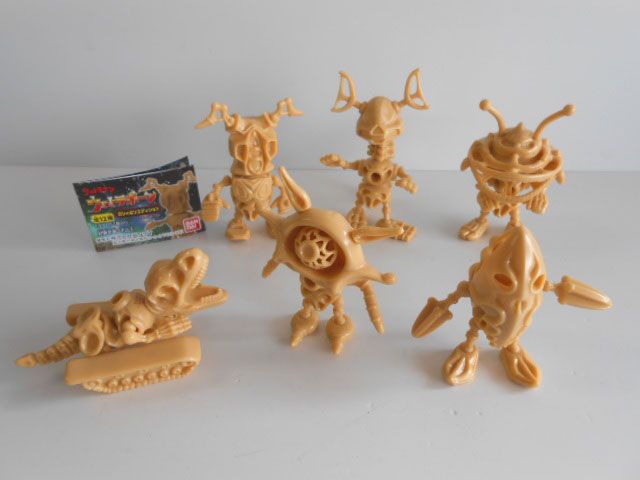 ♯Jbs27CKウルトラボーンガシャポンエディション全6種 - メルカリ