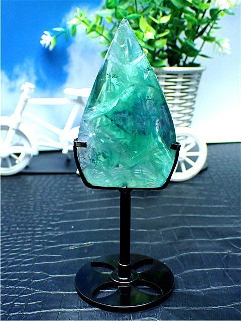 AAA級☆天然フローライト(蛍石) 原石YT5F3/56F42A - メルカリ