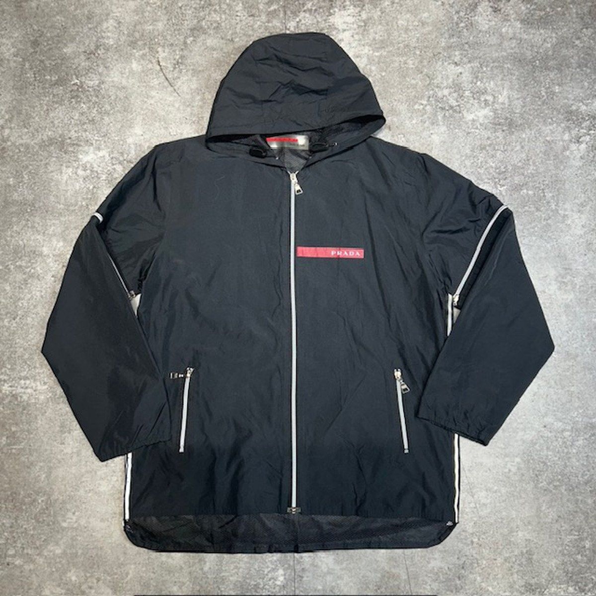 PRADA プラダ ブラック ナイロンパーカー イタリア製 ジップパーカー
