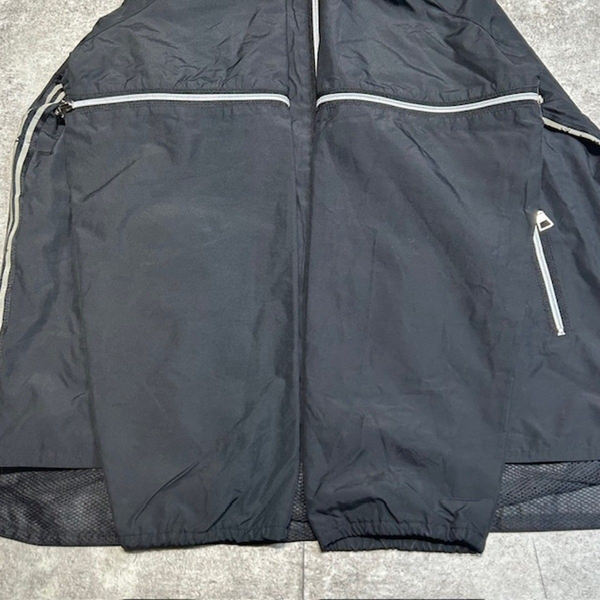 PRADA プラダ ブラック ナイロンパーカー イタリア製 ジップパーカー