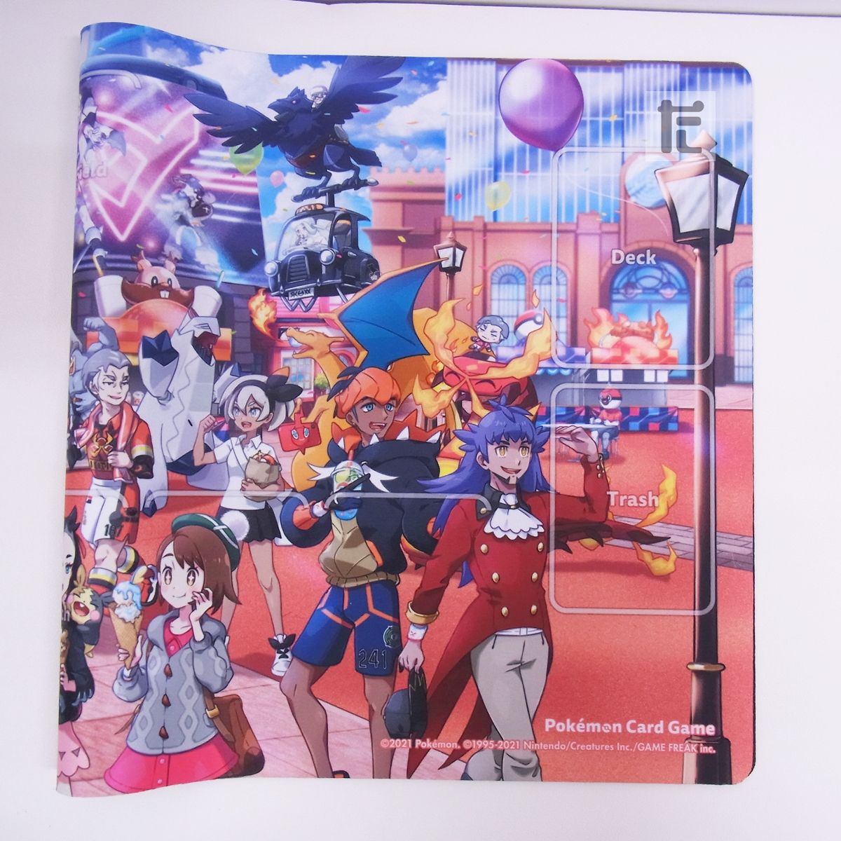 プレイマット POKEMON TRAINERS Off Shot! / TA23916 - メルカリ