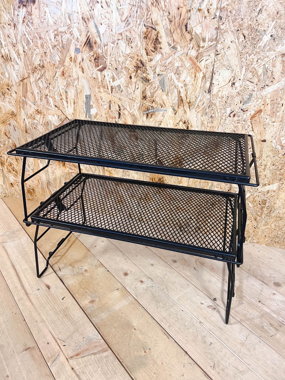 ケース付き 2段ブラック テーブル エキスパンドメタル 黒ギア 折り畳みラック メッシュテーブル スタッキングラック T-238 キャンピングムーン