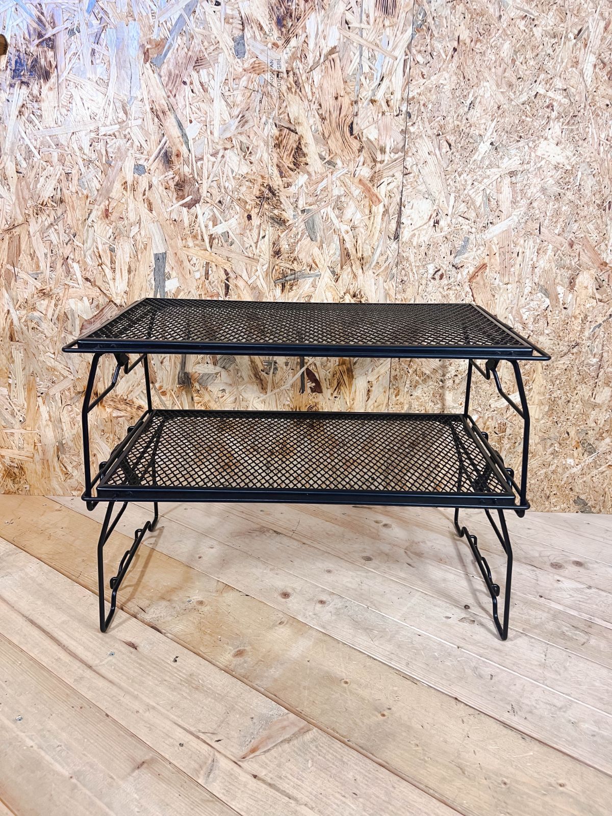 ケース付き 2段ブラック テーブル エキスパンドメタル 黒ギア 折り畳みラック メッシュテーブル スタッキングラック T-238 キャンピングムーン