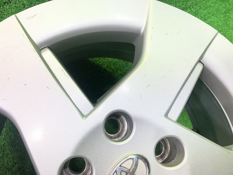  トヨタ TOYOTA プリウス ZVW 30 ホイール アルミ シルバー 15インチ 6 J 5穴 4本 100 45 42611 47120 15インチ ホイール