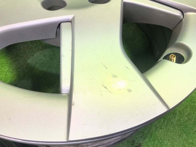 トヨタ TOYOTA プリウス ZVW 30 ホイール アルミ シルバー 15インチ 6 J 5穴 4本 100 45 42611 47120