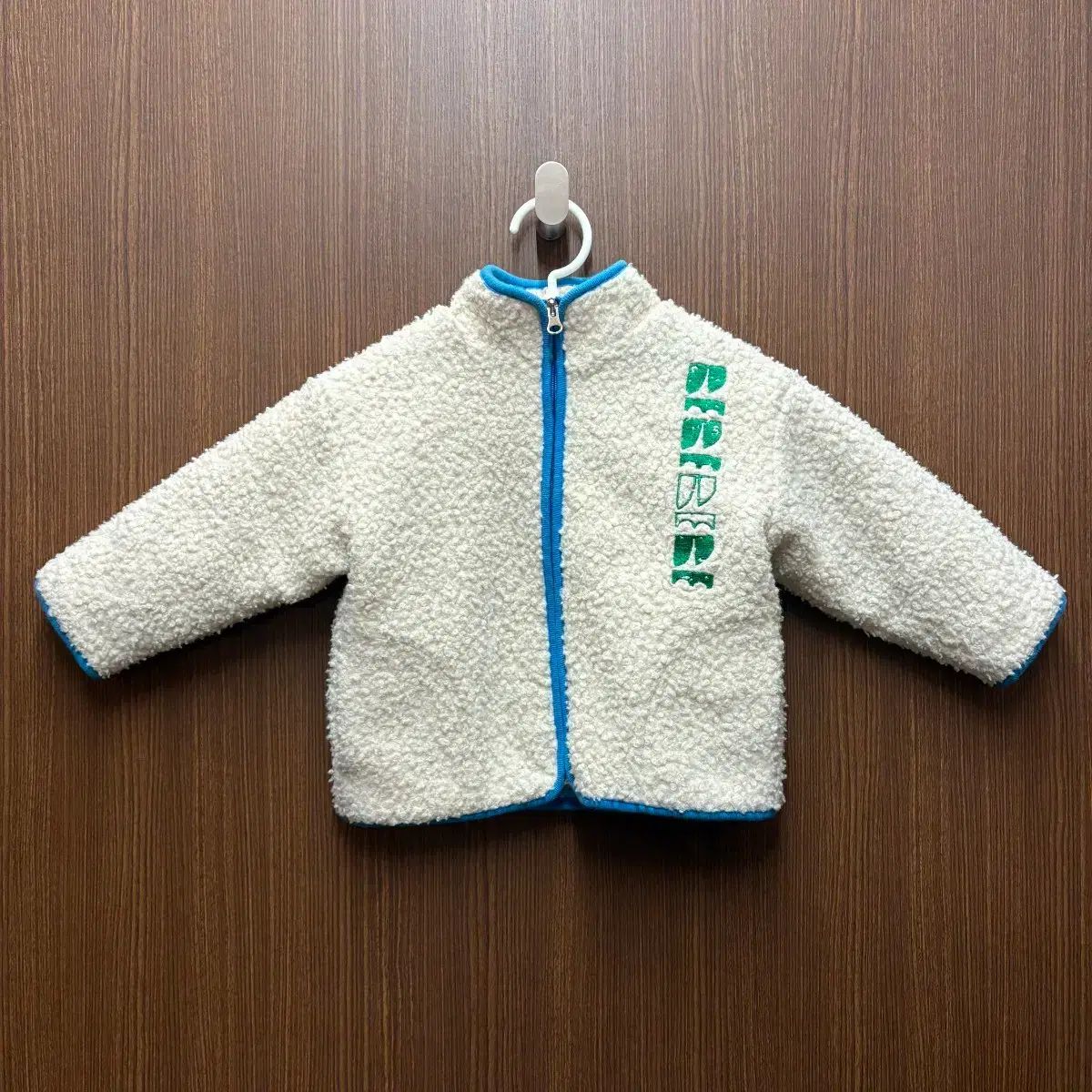 にゃん出品 ベベフリース ジップアップ