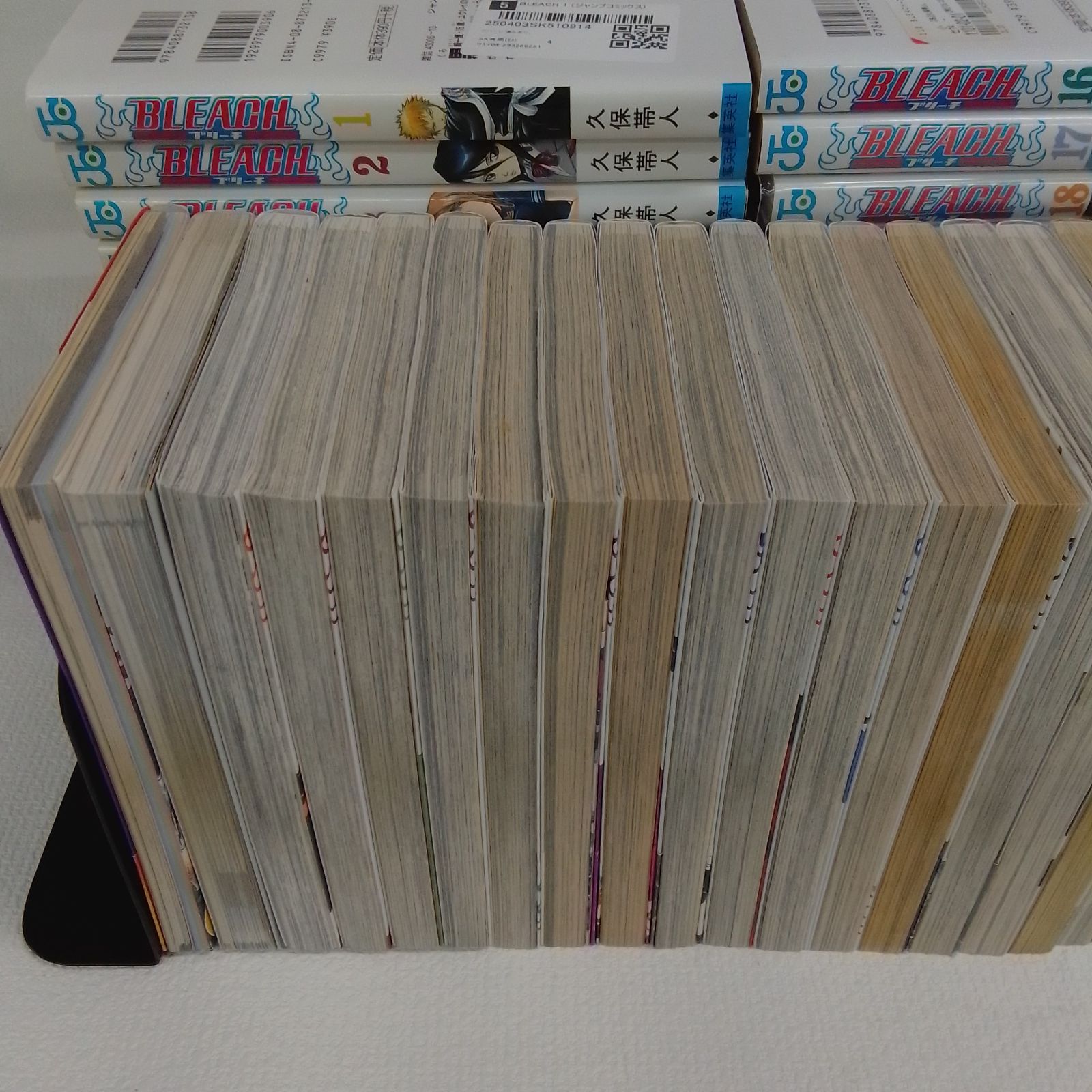 ☆BLEACH ブリーチ 1~74巻 全巻+関連書籍2冊 計76冊 コミックセット ☆BLEACH ブリーチ 1~74巻 全巻+関連書籍2冊 計76冊 コミックセット