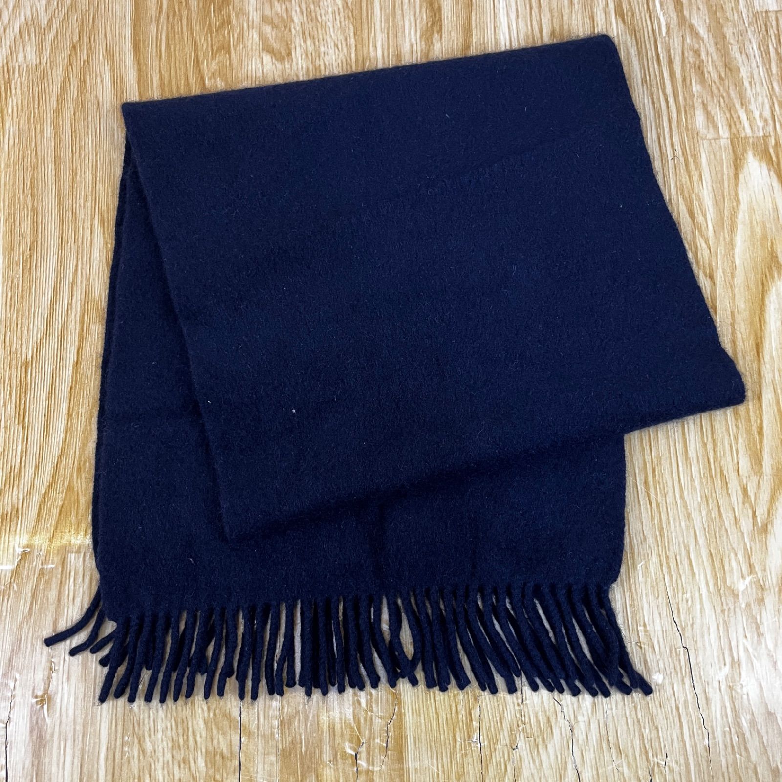 バーバリーズ カシミヤロゴ刺繍マフラー (ネイビー/130) - メルカリ