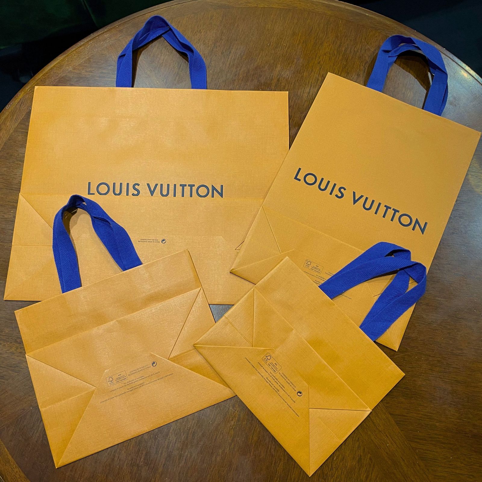 未使用 やや保管ダメージあり LOUIS VUITTON ルイヴィトン LV