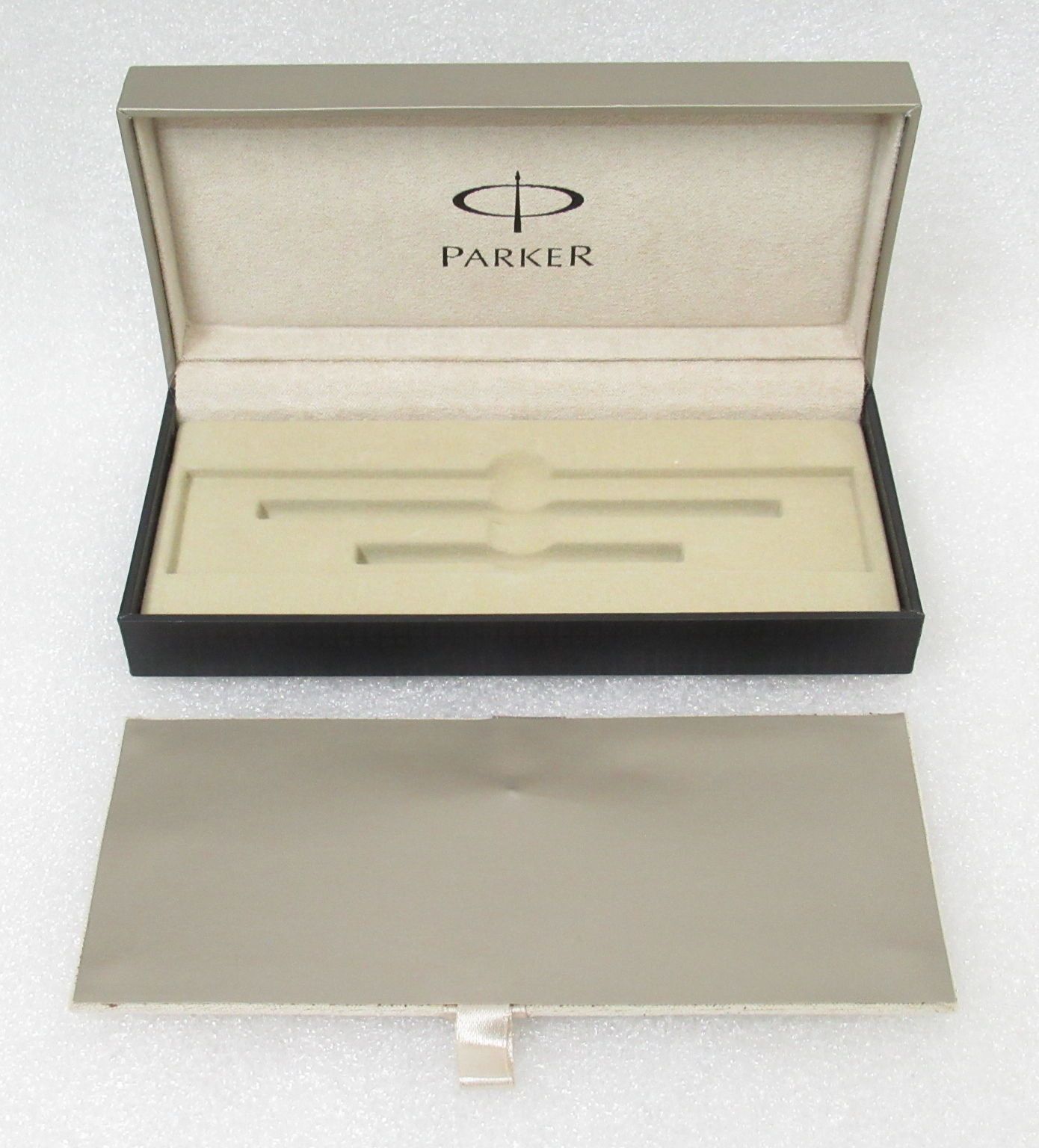 PARKER パーカー