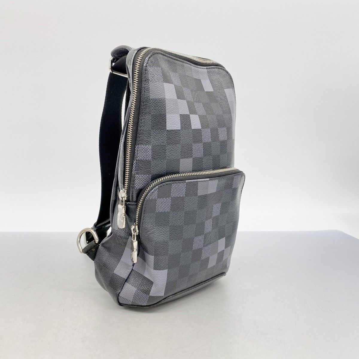 5 oe 6028-h ルイヴィトン ボディバッグ ダミエ グラフィット ピクセル アヴェニュースリングバッグ N 40068 ブラック メンズ