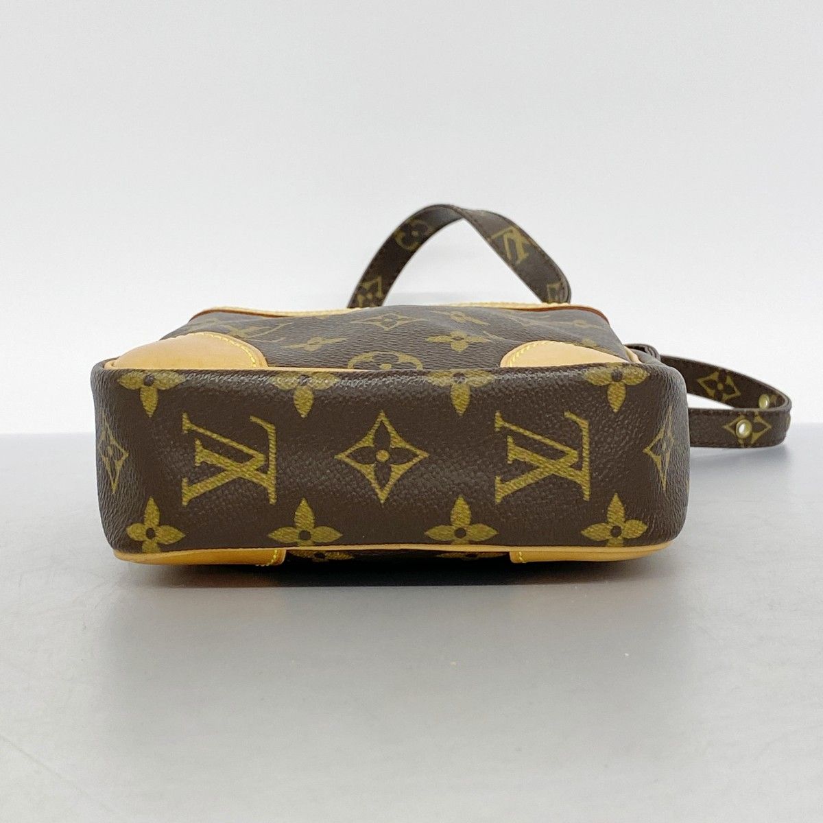 5oe6066】ルイヴィトン ショルダーバッグ モノグラム ダヌーブ M45266