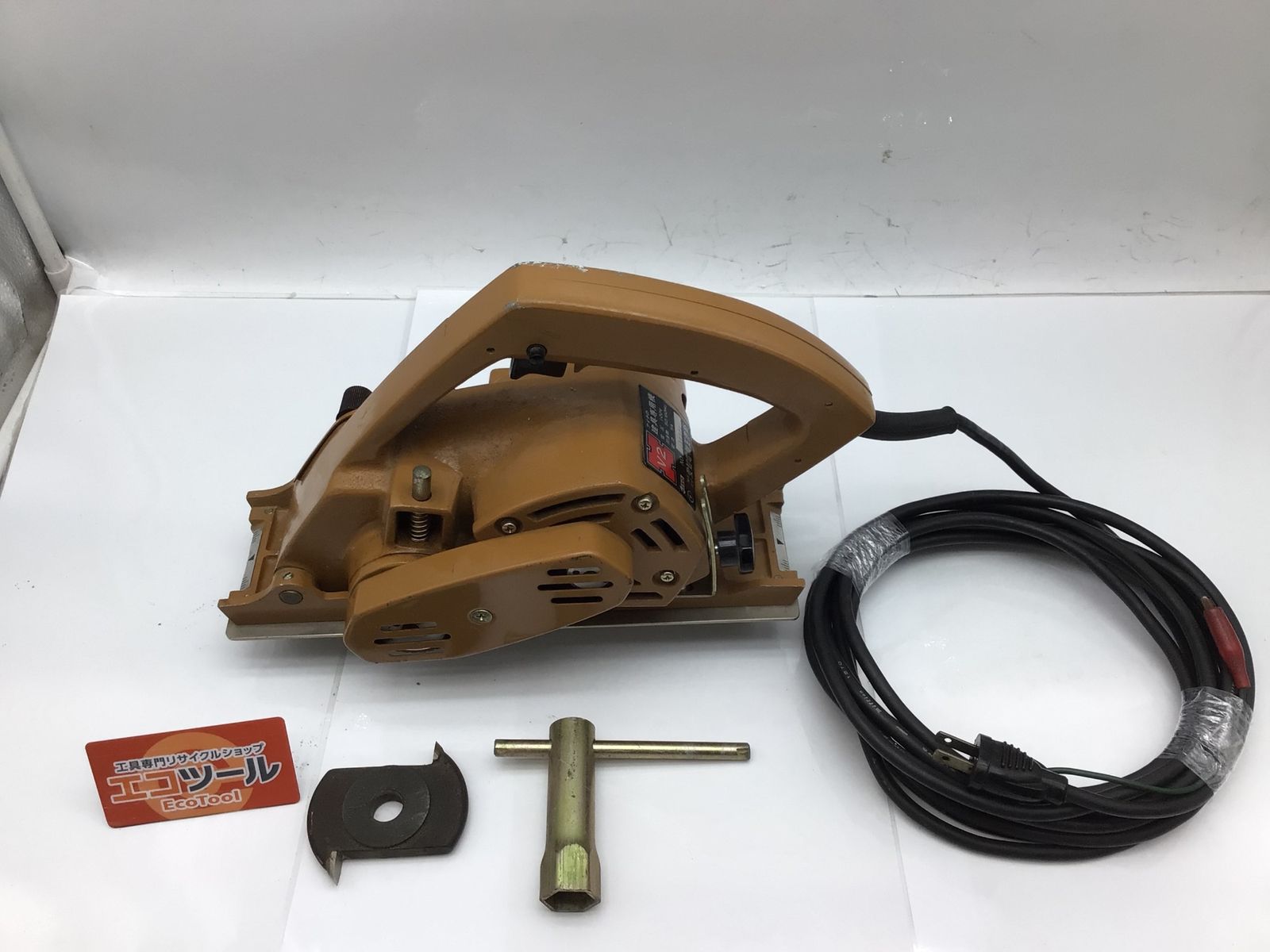 品 〇愛知電機工作所 アイチの建具 機 目地払い機 V 2 エコツー M 02