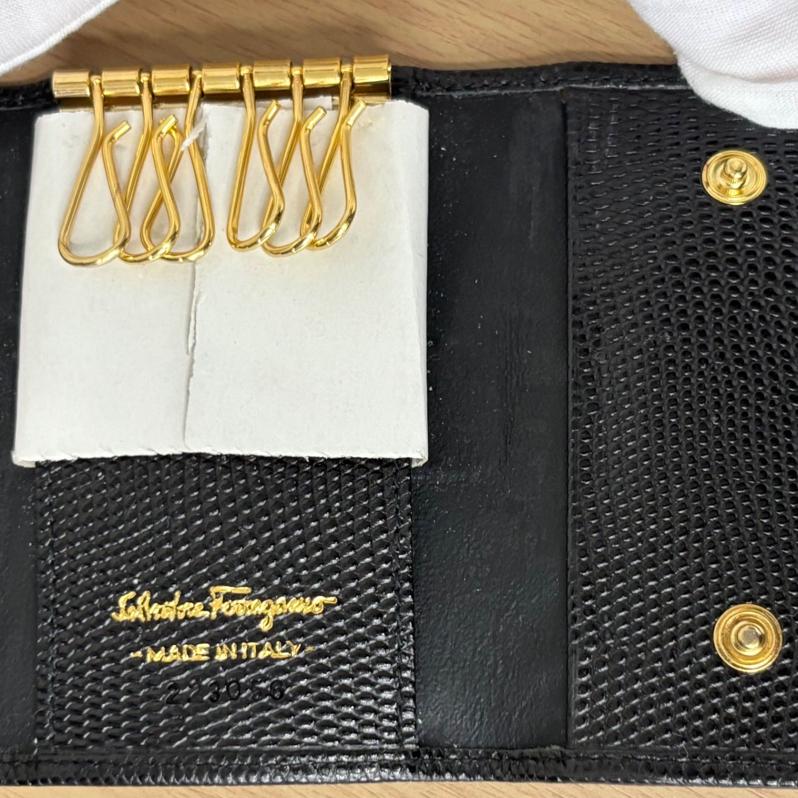 ▪️【未使用保管品】Ferragamo フェラガモ 6連キーケース ヴァラ