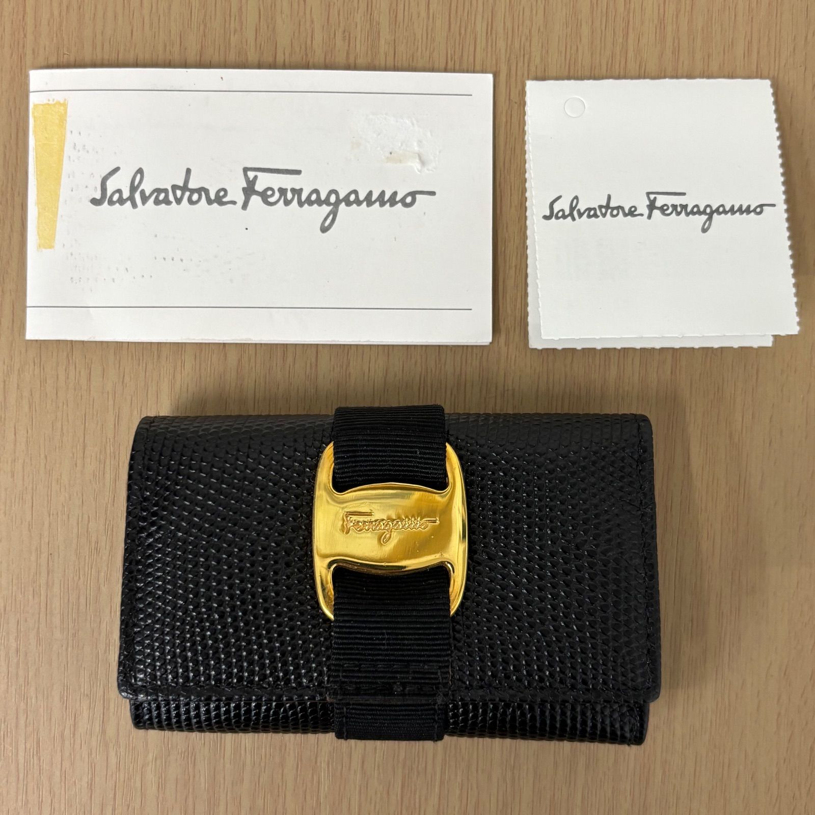 ▪️【未使用保管品】Ferragamo フェラガモ 6連キーケース ヴァラ