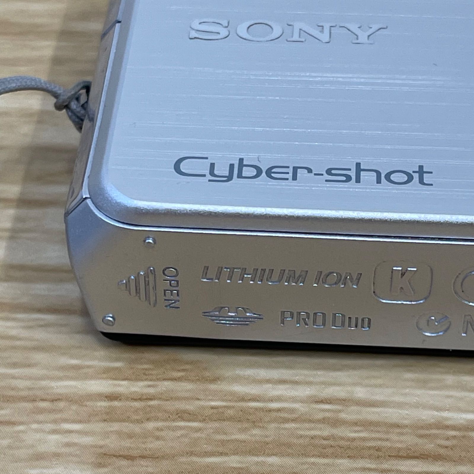 □SONY ソニー DSC-W190 サイバーショット 充電器付き A25-3551 - メルカリ