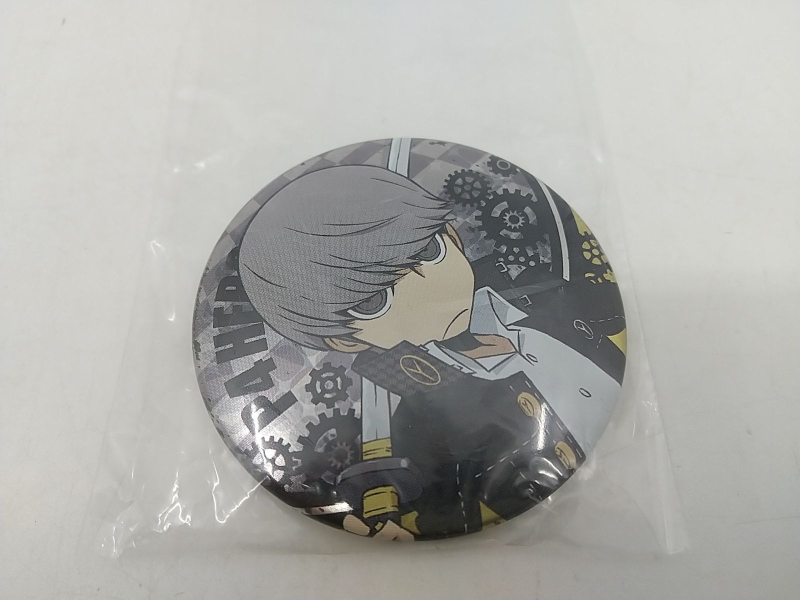 ペルソナ4 缶バッジ 主人公 ATLUS 鳴上悠 PERSONA Q ゴールデン 浪川