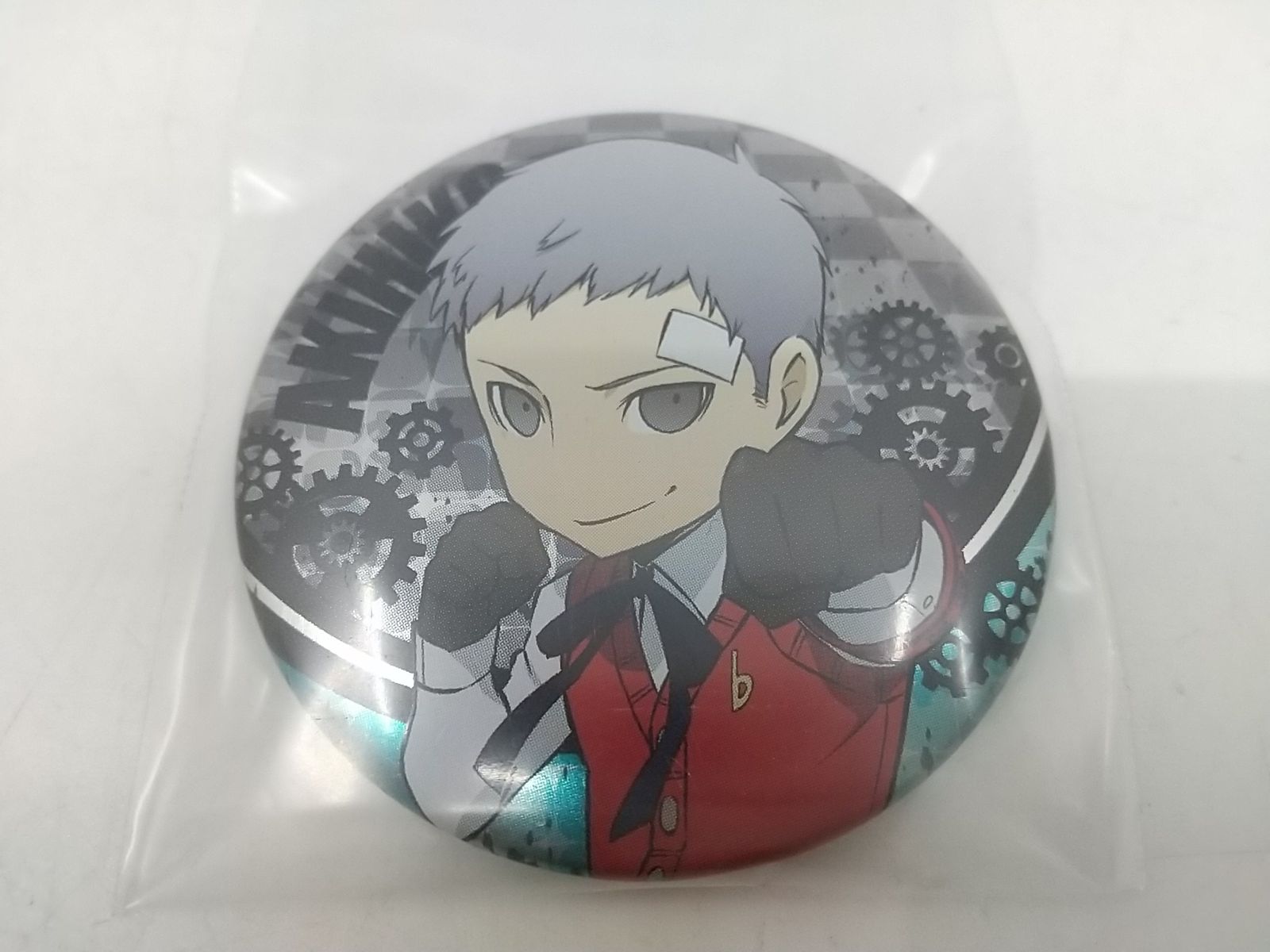 ペルソナ3 缶バッジ 真田明彦 ATLUS PERSONA Q リロード 緑川光 2512