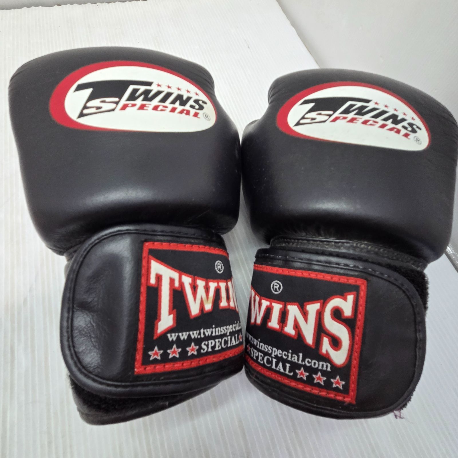 キックボクシング　セット　ツインズ、、マーシャルワールド 12 S00381 MARTIAL WORLD マーシャルワールド キックミット TWINS