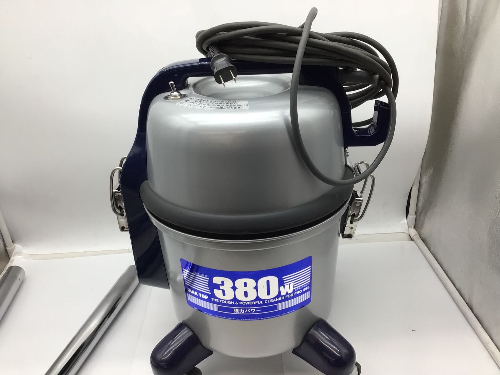 中古品】パナソニック 紙パック掃除機 業務・店舗用 シルバー MC