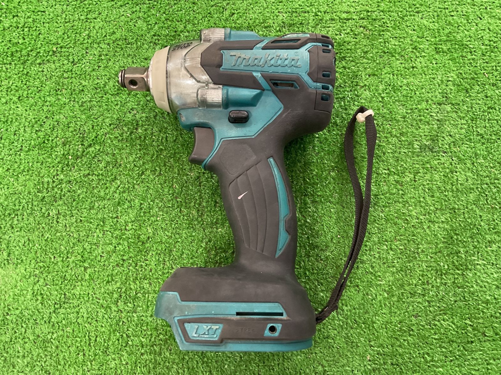 マキタ TW 284 D 充電式インパクトレンチ 本体のみ サ 239