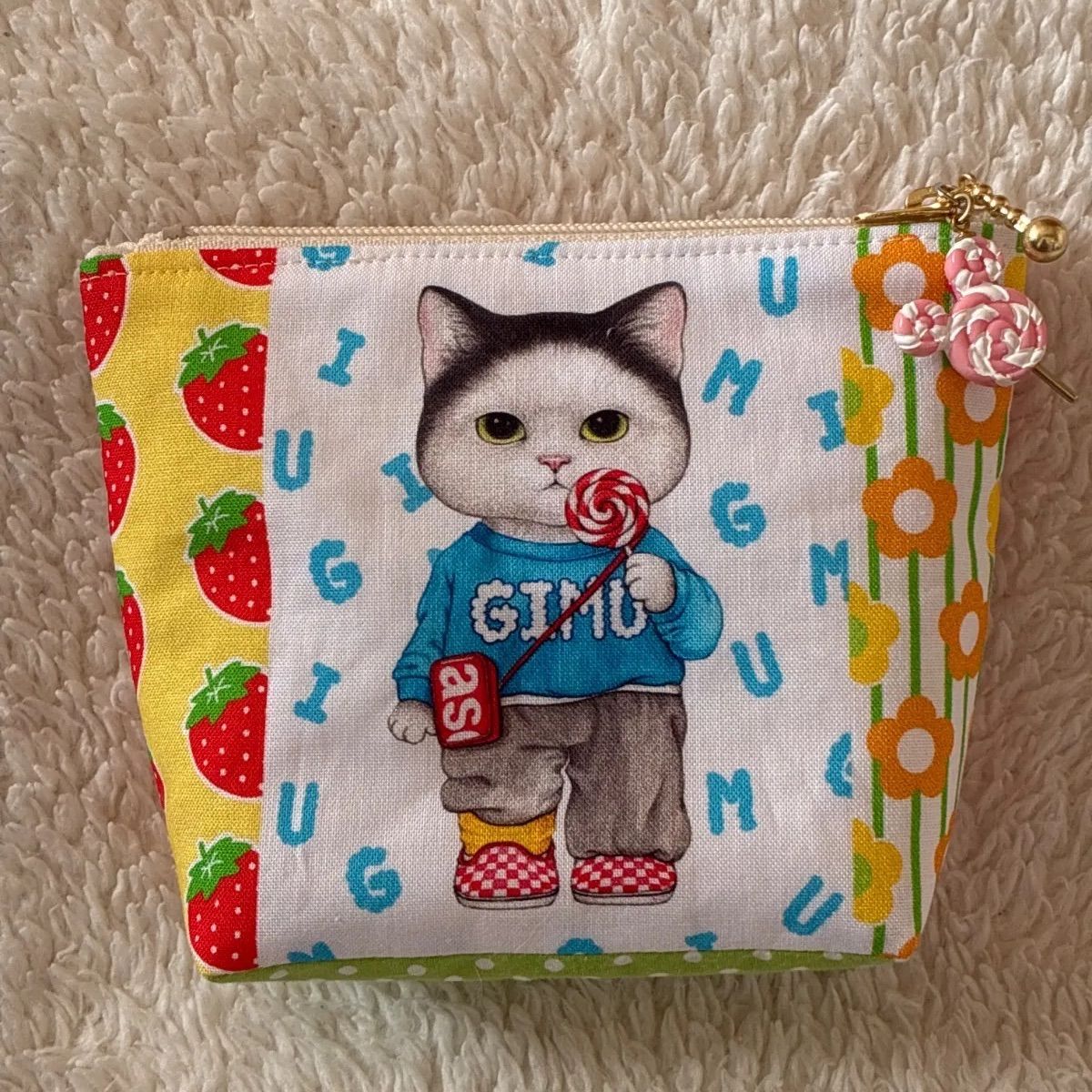 コヤンイサムチョン　ポーチ ポーチ コヤンイサムチョン - メルカリ