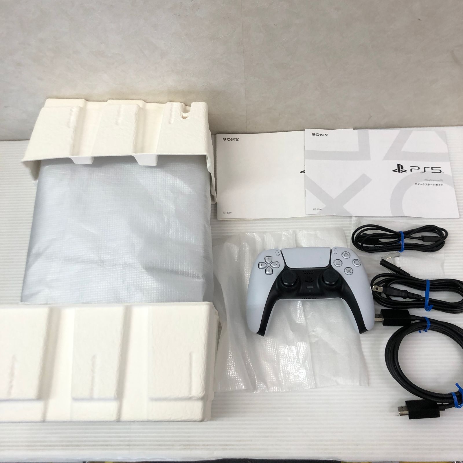 PlayStation 5 デジタル エディション CFI-2000 B 01 外箱ダメージあり 本体使用感少なめ 品 smghps 5092217