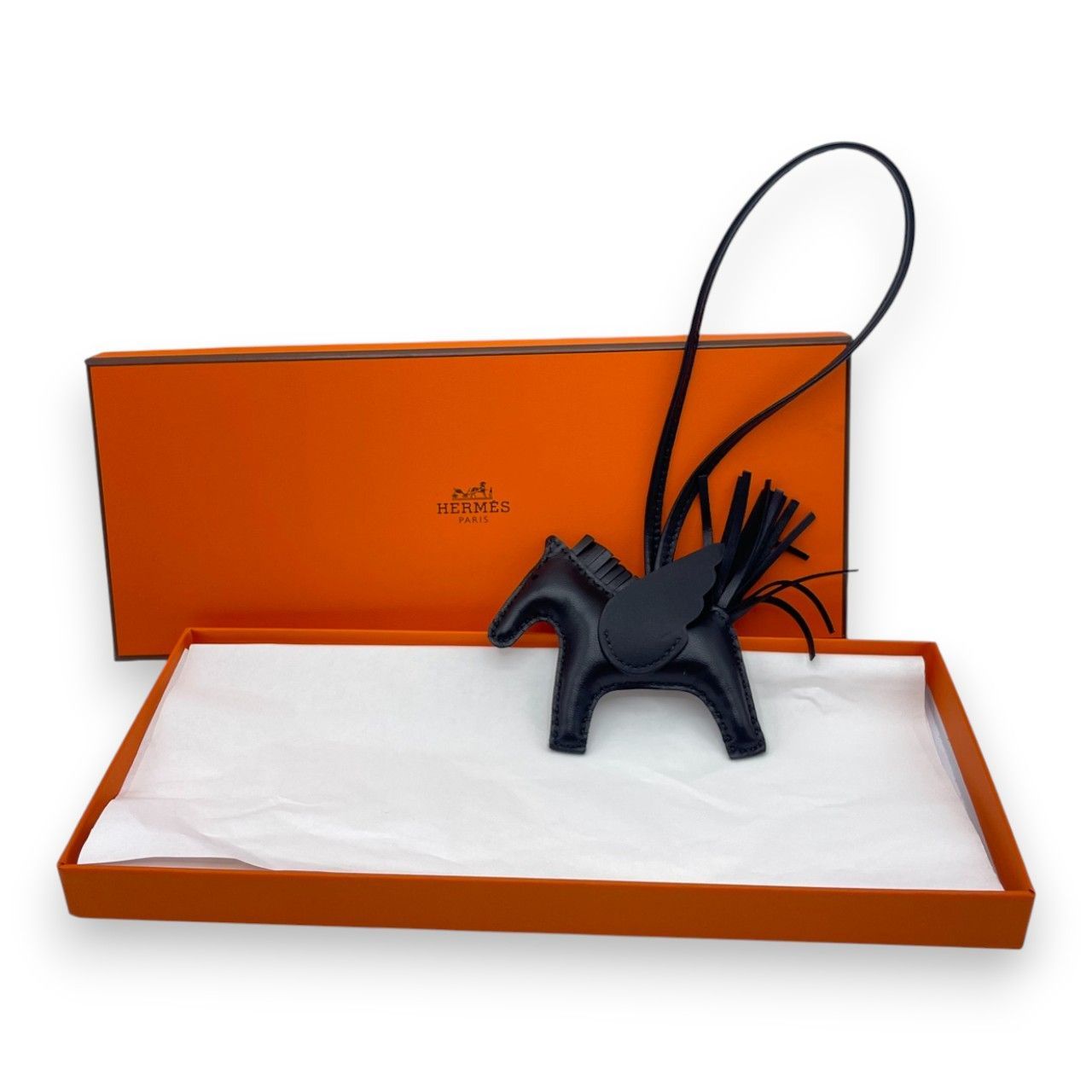 エルメス ペガサスチャーム PM ソーブラック K刻印 - メルカリ