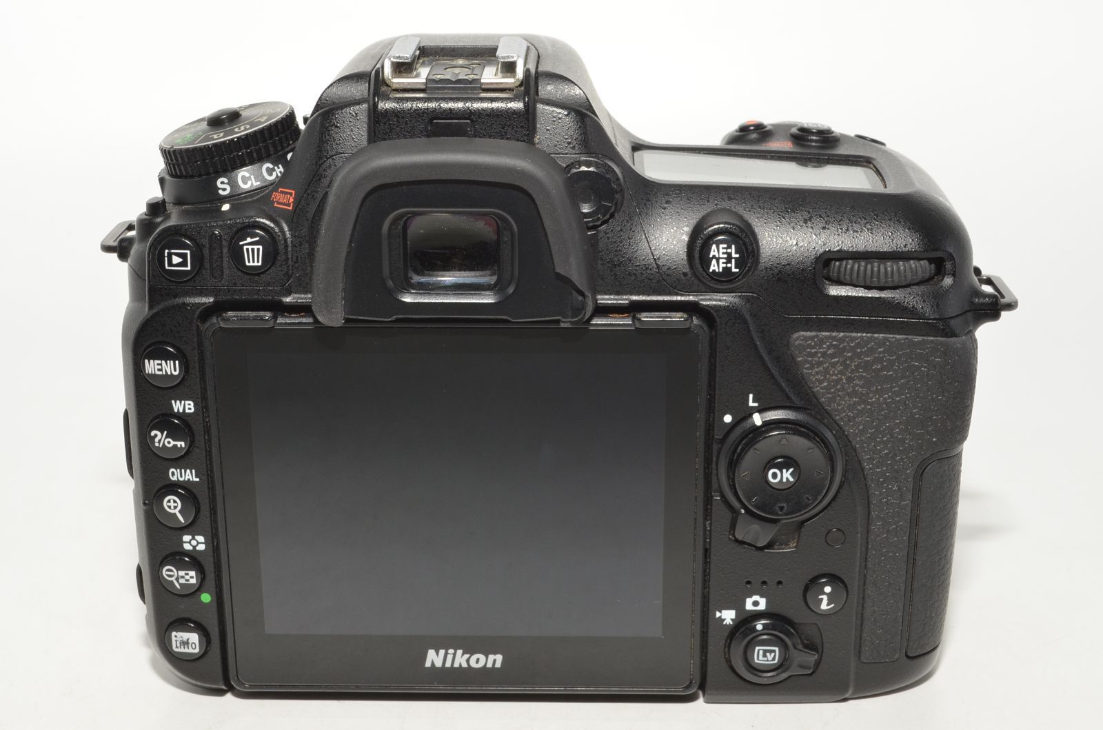 251094 上 Nikon デジタル一眼レフカメラ D 7500 ボディ ブラック