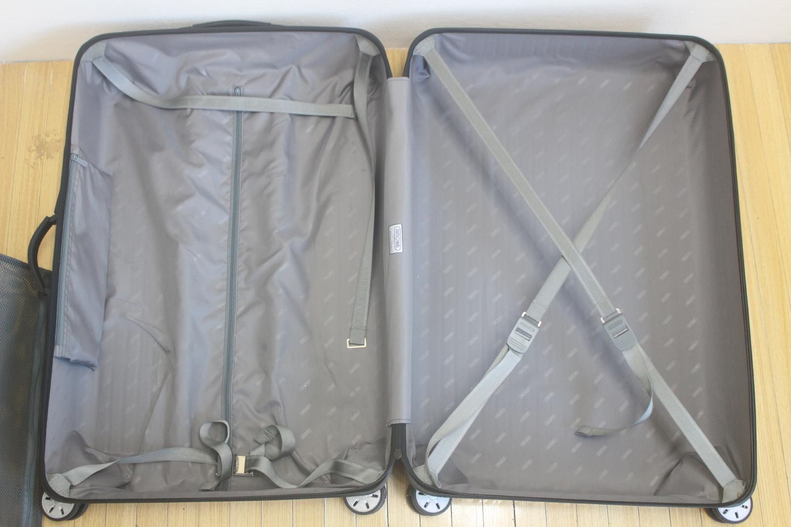 RIMOWA リモワ SALSA サルサ スーツケース 869.77 4輪グレーTSAロック