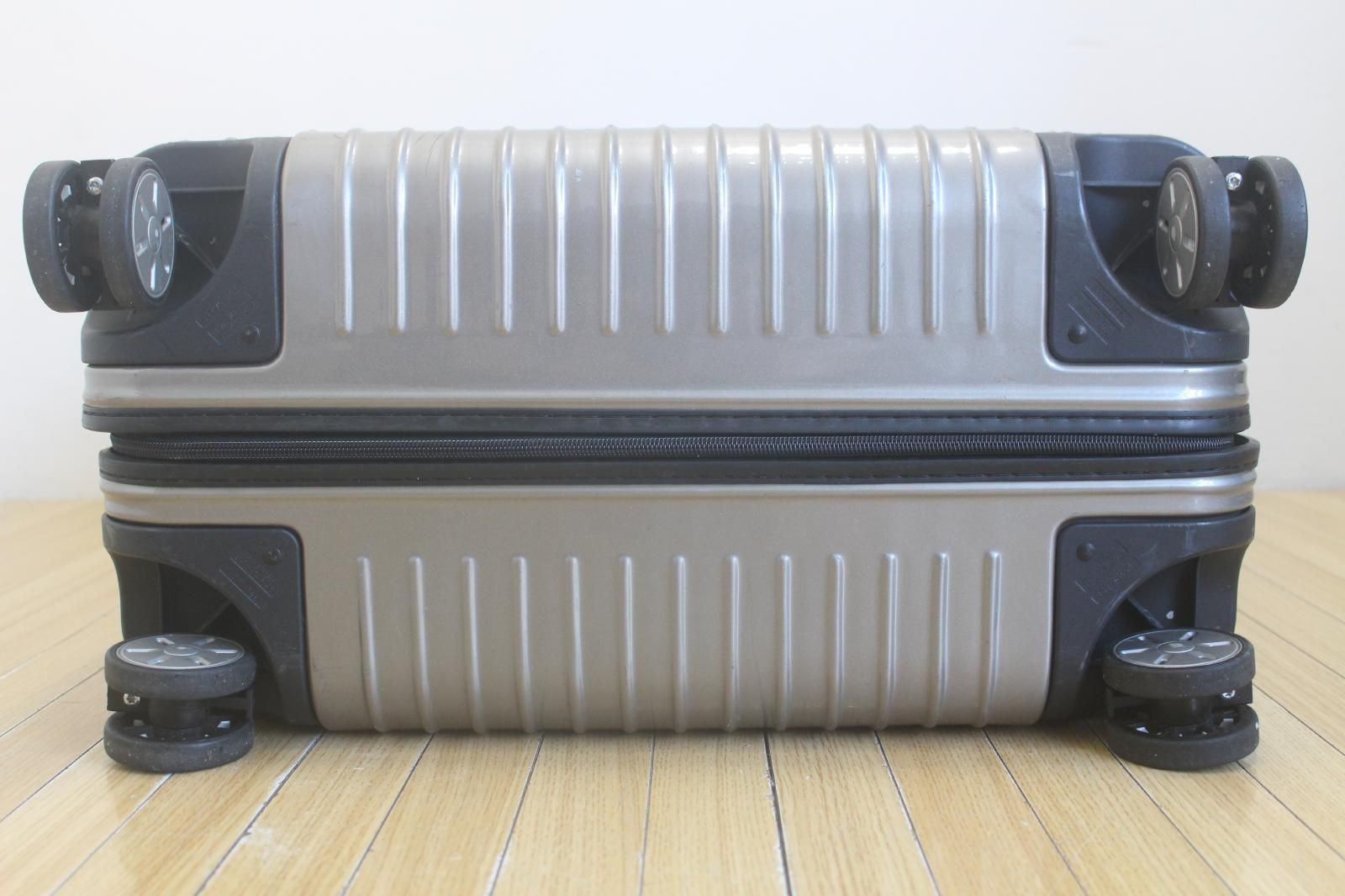 RIMOWA リモワ SALSA サルサ スーツケース 869.77 4輪グレーTSAロック