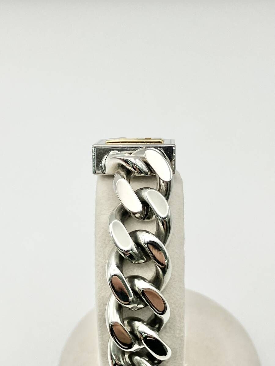 FENDI フェンディ