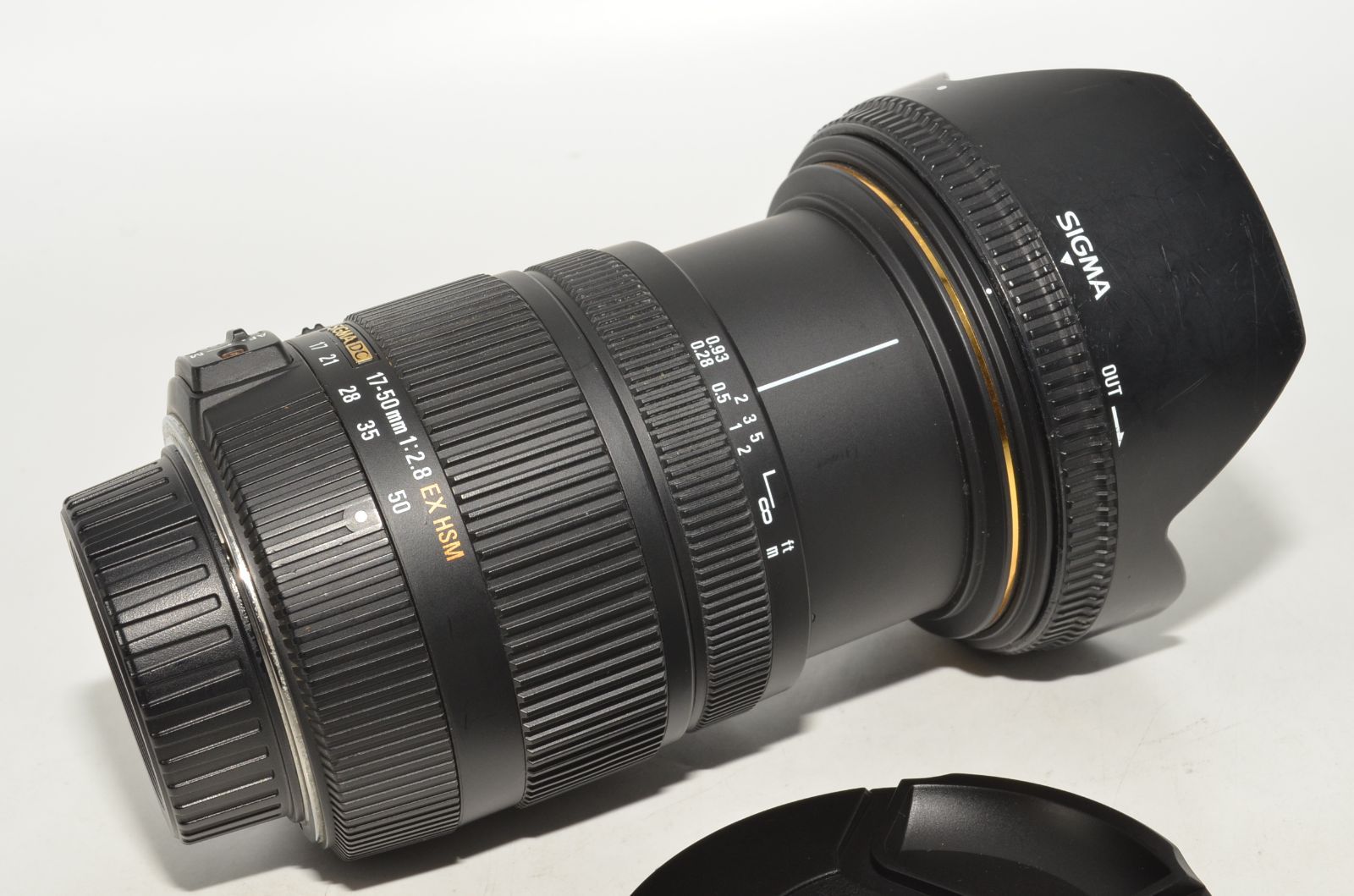 標準ズームレンズ