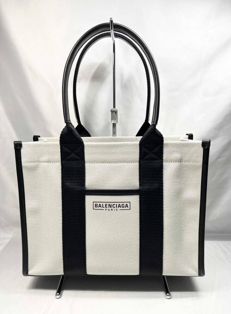 バレンシアガ 671402 ハードウエアスモール ホワイト ブラック 白黒 バッグ