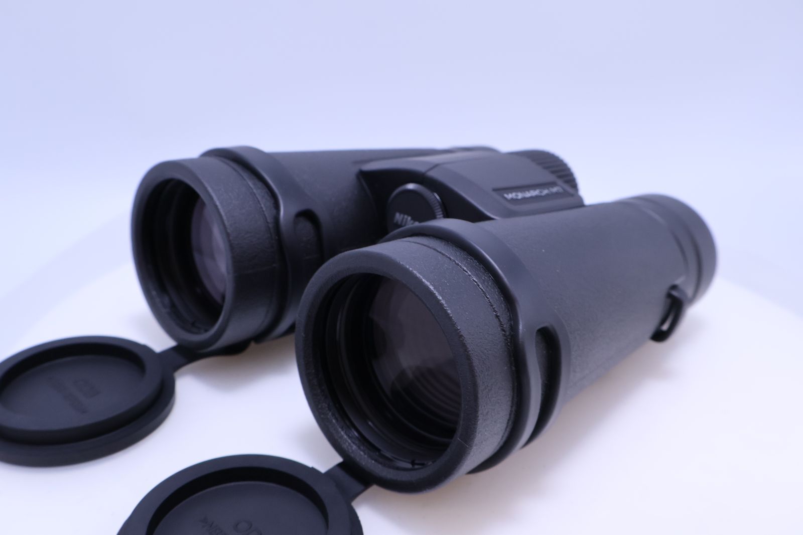 Nikon 双眼鏡 MONARCH M 7 8 x 42 ダハプリズム式 8倍42口径 コンサート 旅行 バードウォッチング オールラウンドモデル